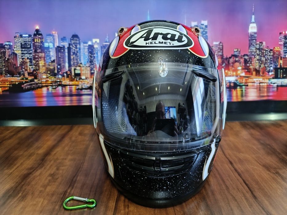 Мото шлем от Японского бренда ARAI QUANTUM F