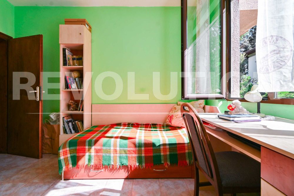 Етаж от Къща в ж.к. Изток