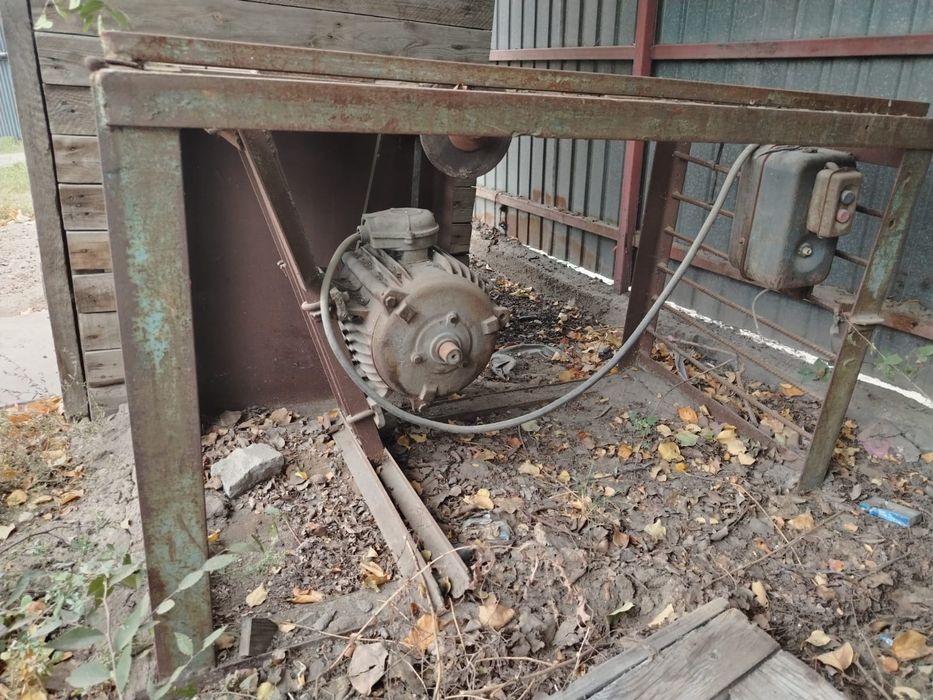 Продам циркулярку на 380 в