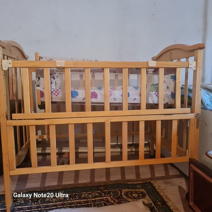 Срочно продам диван 8000