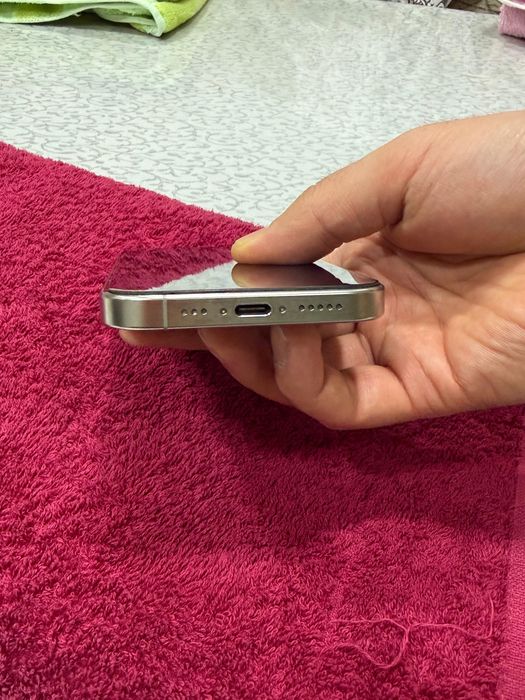 iPhone 16 pro продам в оличном состоянии