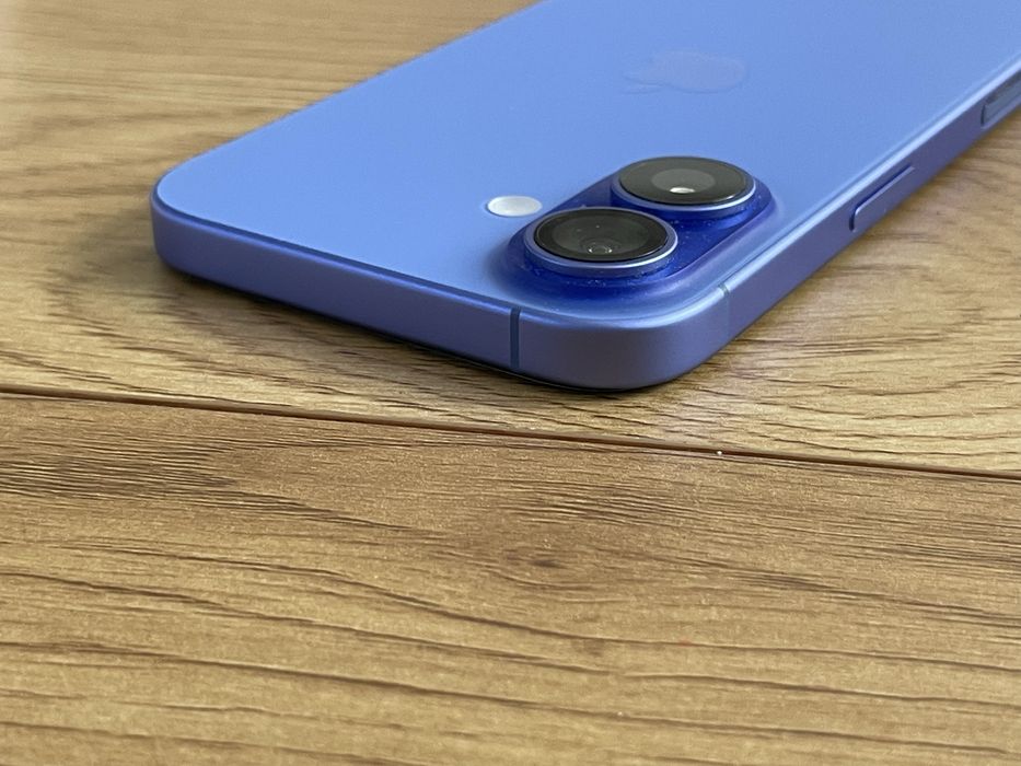 Бартер нов iPhone 16 256гб 81  цикъла Йетел гаранция ултрамарин