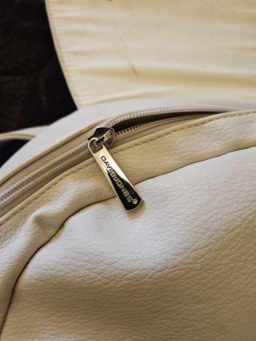Rucsac David Jones, foarte frumos.