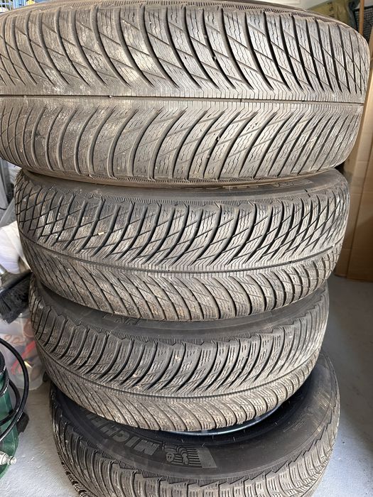 Set 4 Anvelope Iarna 225/60 R18 Michelin Pilot Alpin 5 ZP Suv