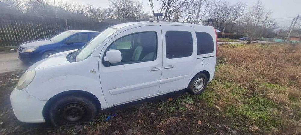 Dezmembrez Renault Kangoo 2012 1.5 euro 5