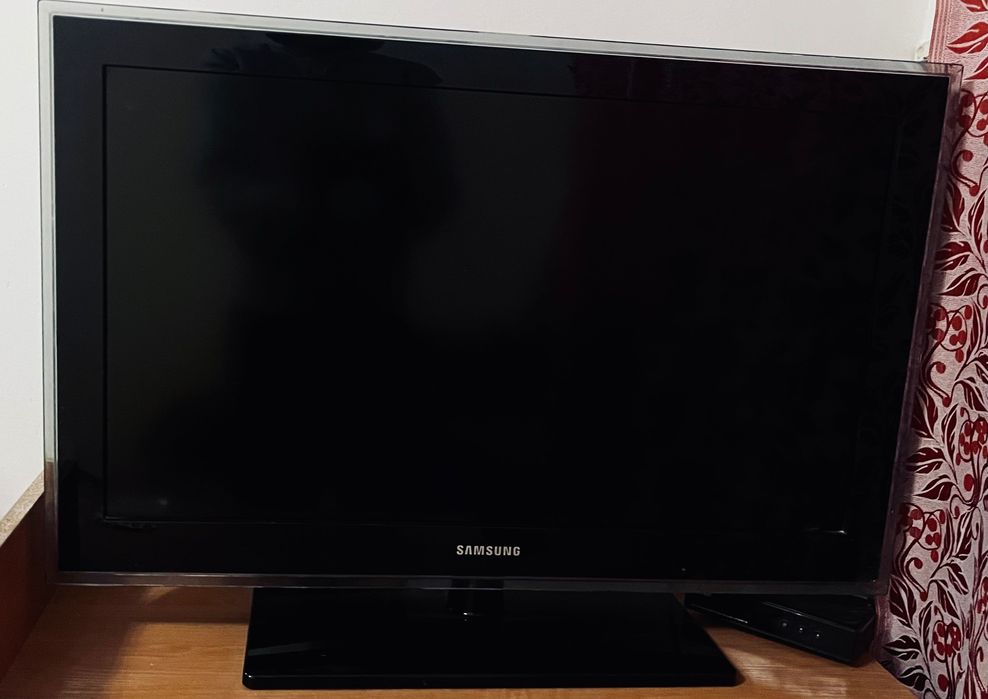 Телевизор SAMSUNG