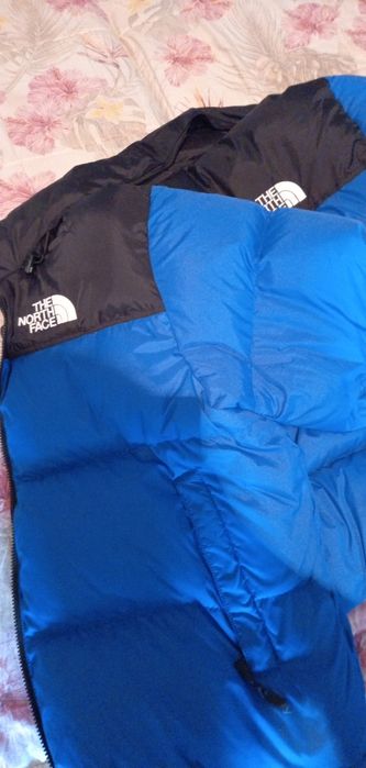 Vând Geacă The North Face 1996 Retro Nuptse
(lapis blue)