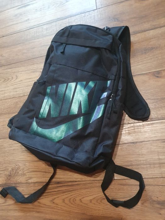 Vând rucsac Nike