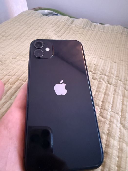 Айфон 11  65гб 72%