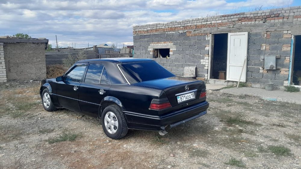 Продам машину срочна