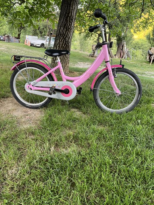 Vând bicicleta pentru fetițe