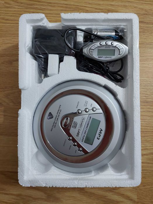 CD-player portabil cu MP3 si alimentator Scientific Labs