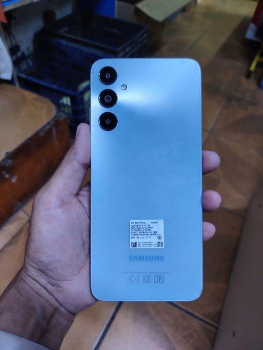 продаётся телефон