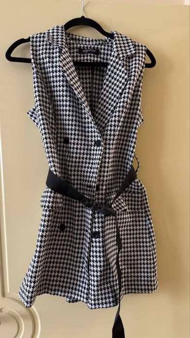 Чисто нова рокля Negative