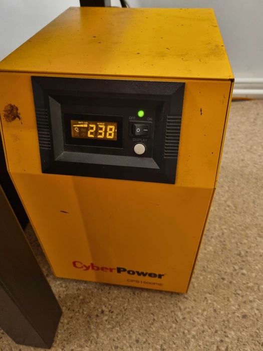 UPS CyberPower CPS1500PIE - 1500VA 1050W
