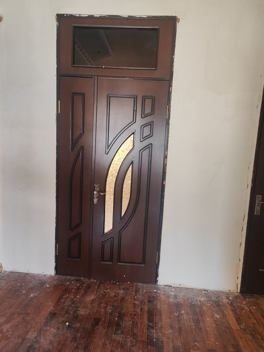 Эшиклар сотилади!