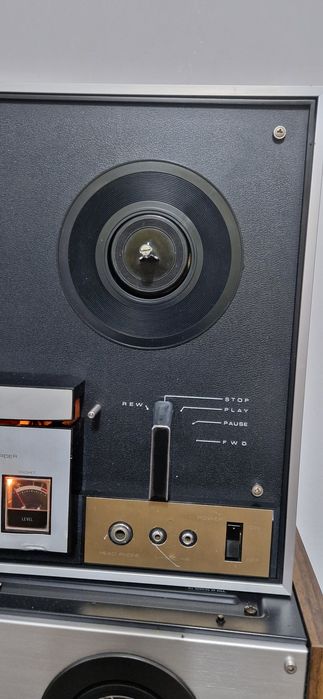Magnetofon Sanyo MR-801