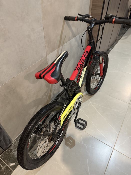 Велосипед в хорошем состояние