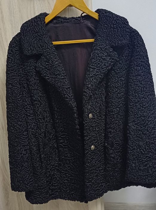 Haine blana în stare buna și foarte buna