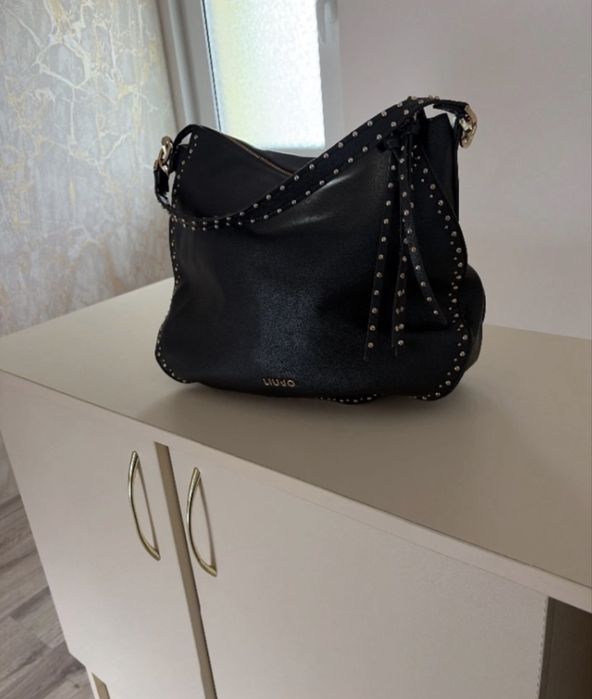 Liu Jo оригинална  дамска кожена чанта като нова със dust bag