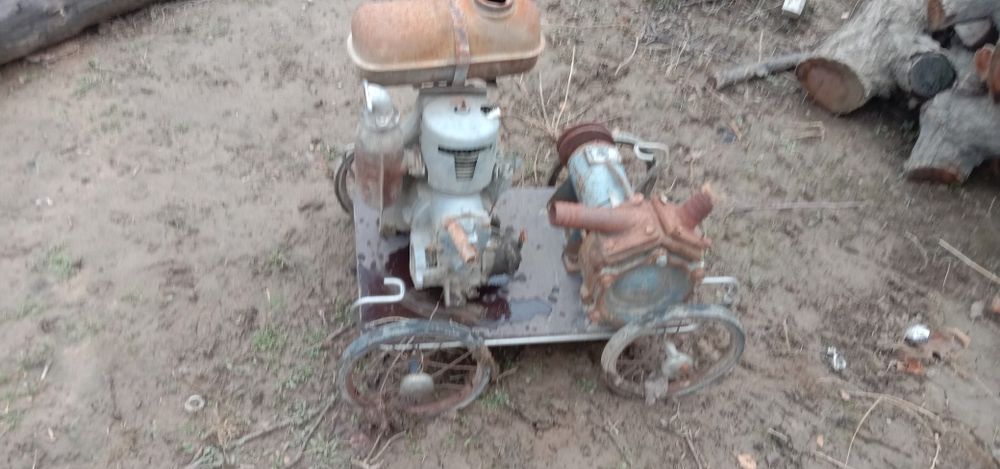 Водяная мотопомпа