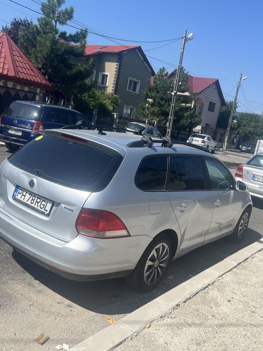 Golf 5 varianta break an 2006 motor 1.9,pret 1500€ negociabil