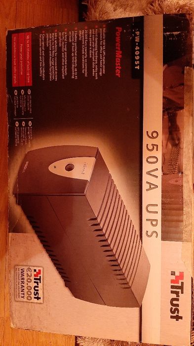UPS  NOU - Trust PW-4095T 950VA/480W
