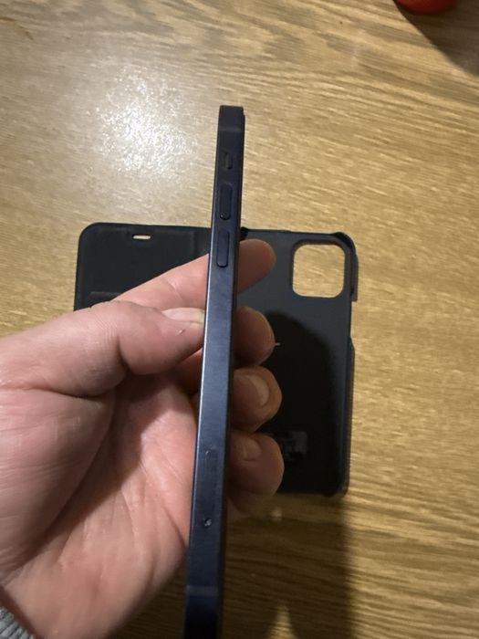 Iphone 12 64gb черен батерия 85%