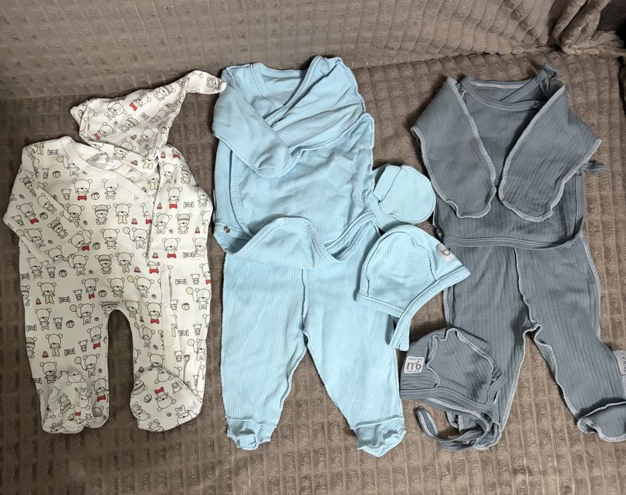 Продам Детские вещи