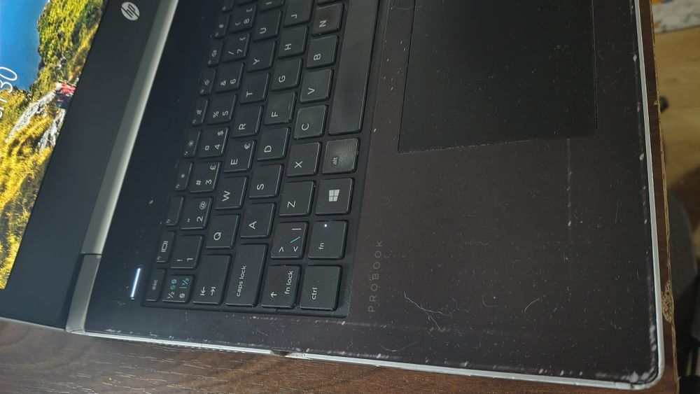 Laptop HP Probook 450 G5 i5 8250 8 core 16gb  hdd320 video 2gb bat 4h