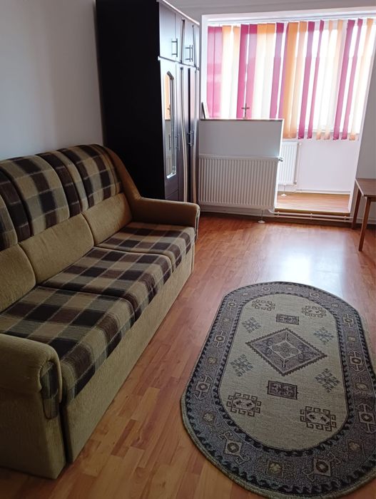 Închiriez garsonieră zona Craiter