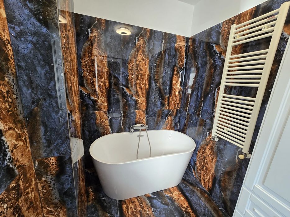 Apartament 3 camere de lux – parter, curte, 2 locuri de parcare