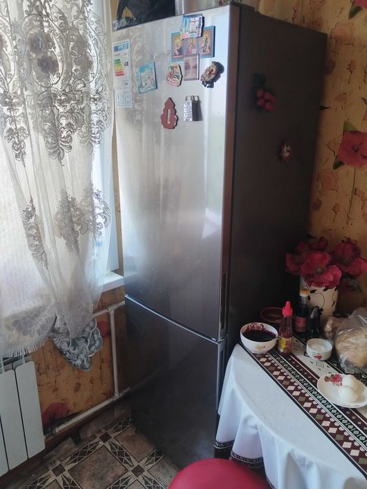 Продам холодильник