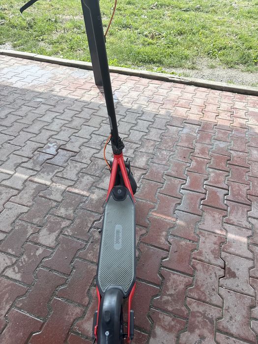 Trotineta electrica ninebot