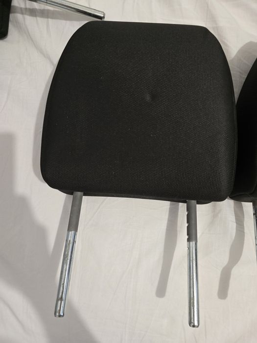 Tetiere tetiera Nissan Qashqai si Peugeot 206