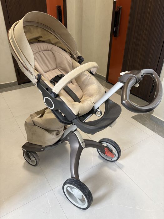 Продам коляску Stokke