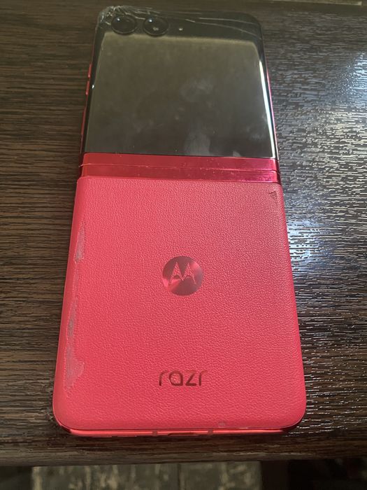 Vând Motorola Razr 40 Ultra