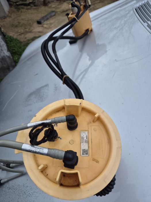 Подкачваща помпа, сонда резервоар ,нивомери ,мерцедес w212 350 CDI 201