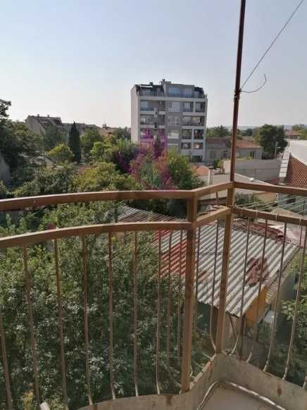 Дава се под наем Двустаен апартамент в Варна, Колхозен пазар - 45 кв.м за 240 € - Снимка #3