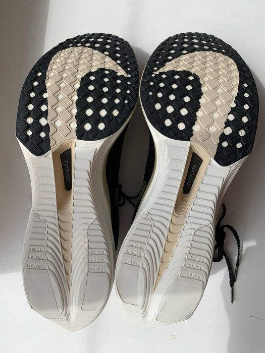 Nike ZoomX Vaporfly NEXT% noi, mărime 47.5, original