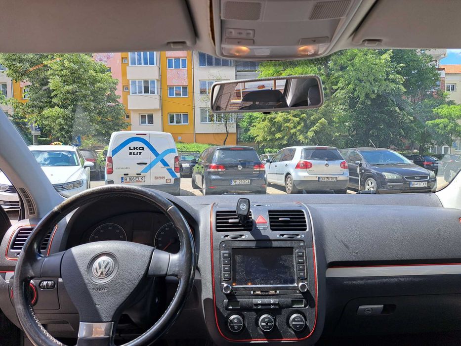 Volkswagen Golf V 1.4 benzină