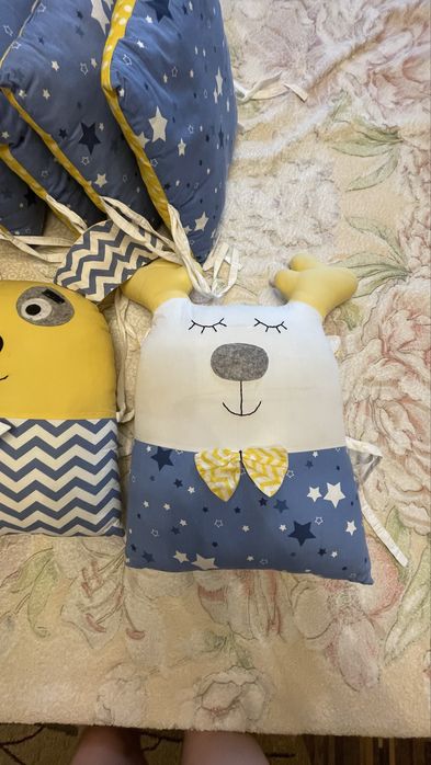 Бортики в манеж и подушки