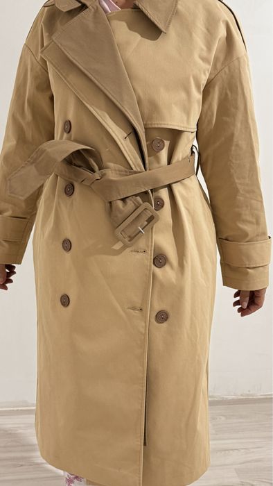 Женский плащ от Lichi