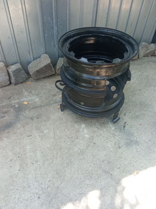 Pirostrie pentru ceaun și disc