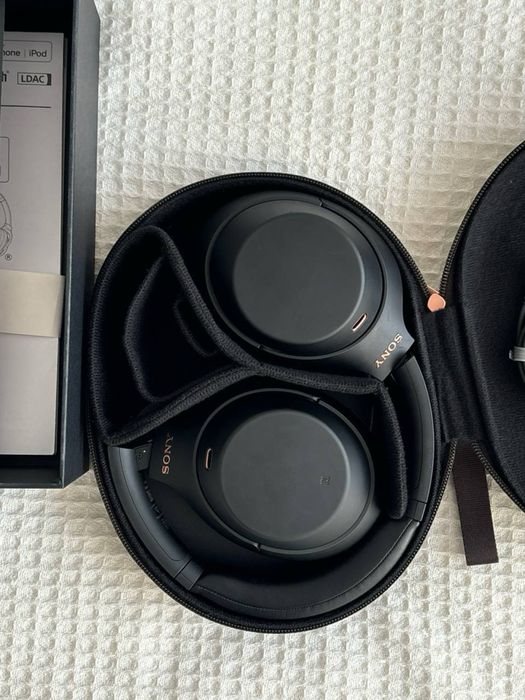 Наушники Sony WH-1000XM3