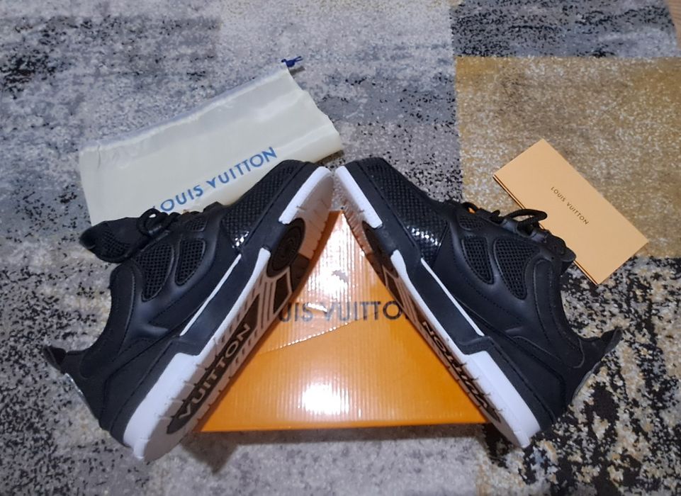 Louis Vuitton LV Skate Sneaker

Return Policy

14