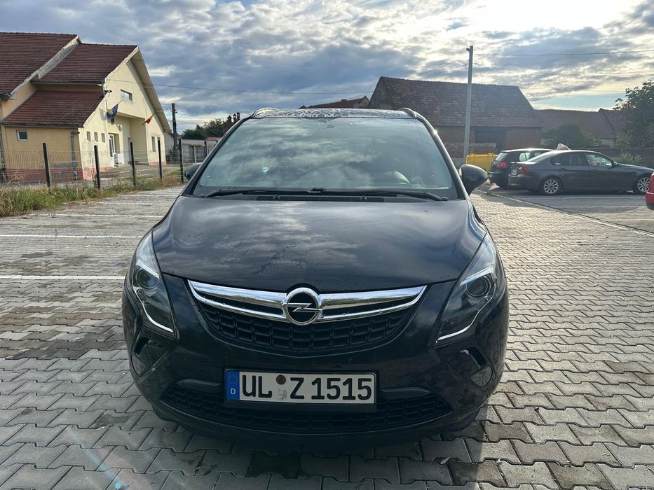 Opel  Zafira .Cosmo an 2017/1.6CRDI/E6//7Locuri!