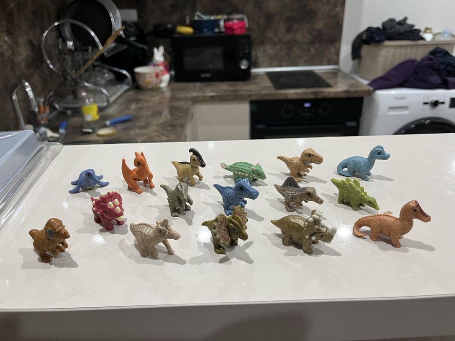 Киндер динозаври