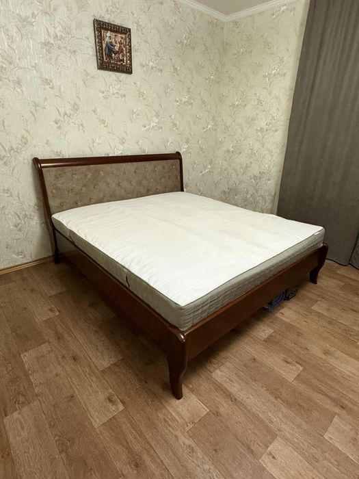 Матрас Ekea в хорошем состоянии.