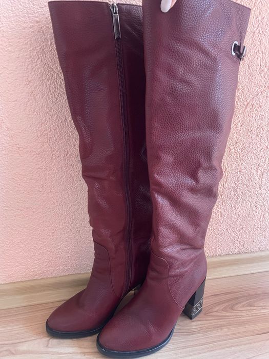 Кожени ботуши в бордо